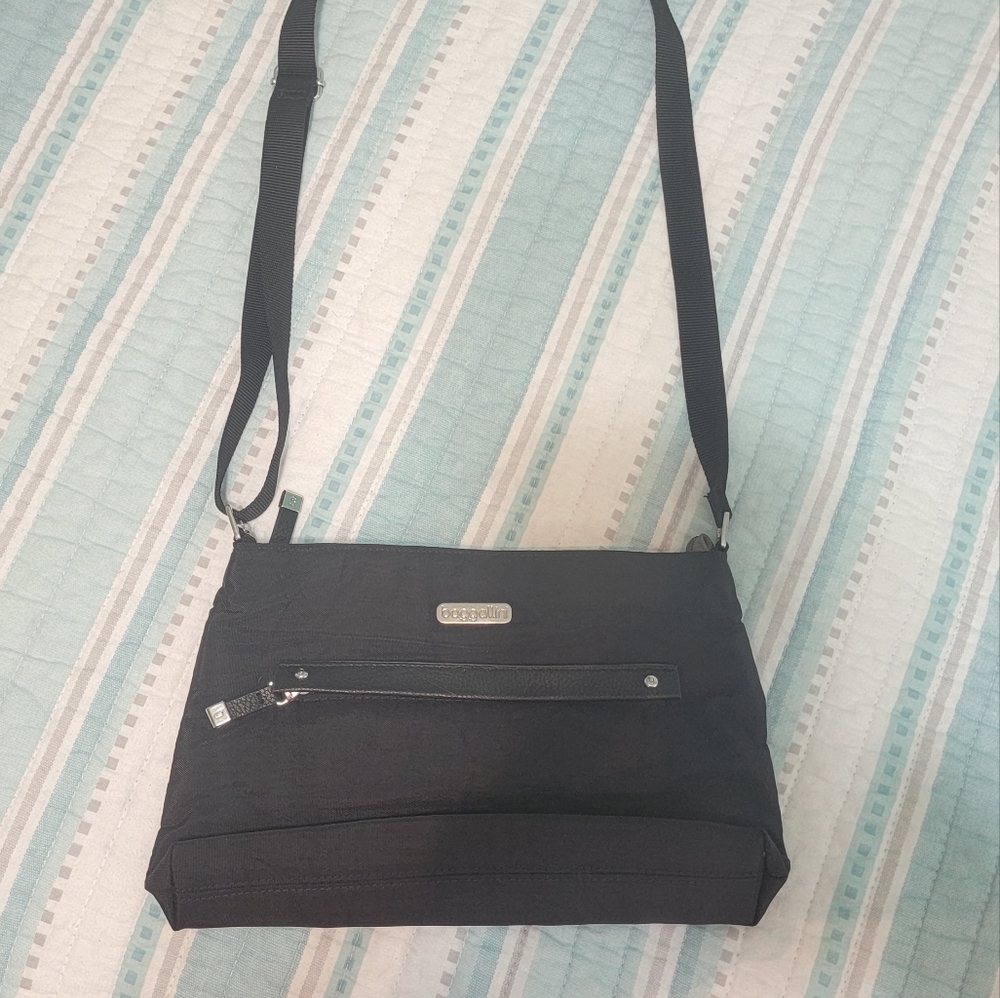 Baggalini Black Crossbody Nylon Tote NWOT